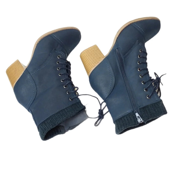 Just Fab Carolina Lace Up Boots - Picture 3 of 4